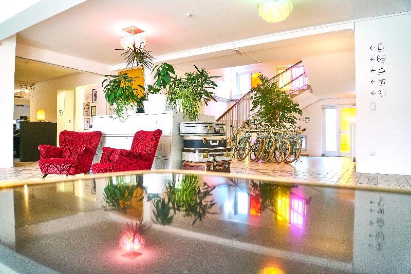 Magdas Hotel Wina Bagian luar foto